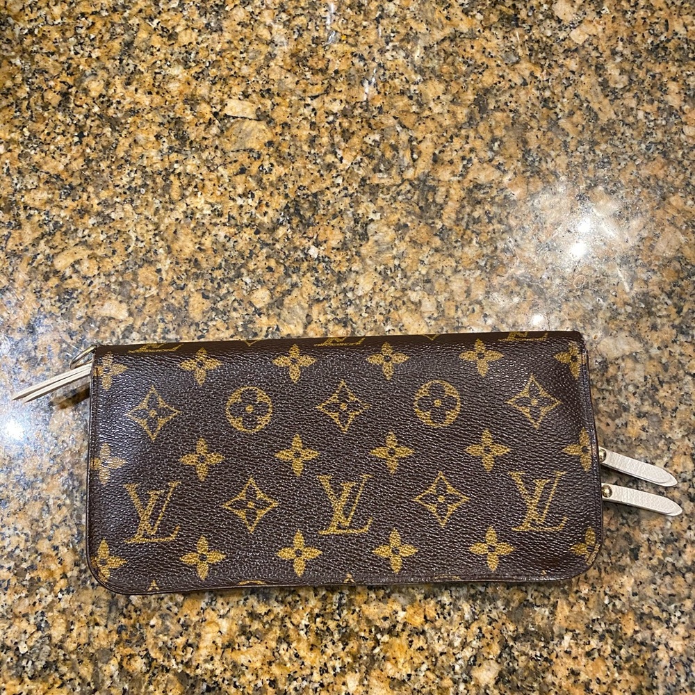 Louis Vuitton insolite wallet